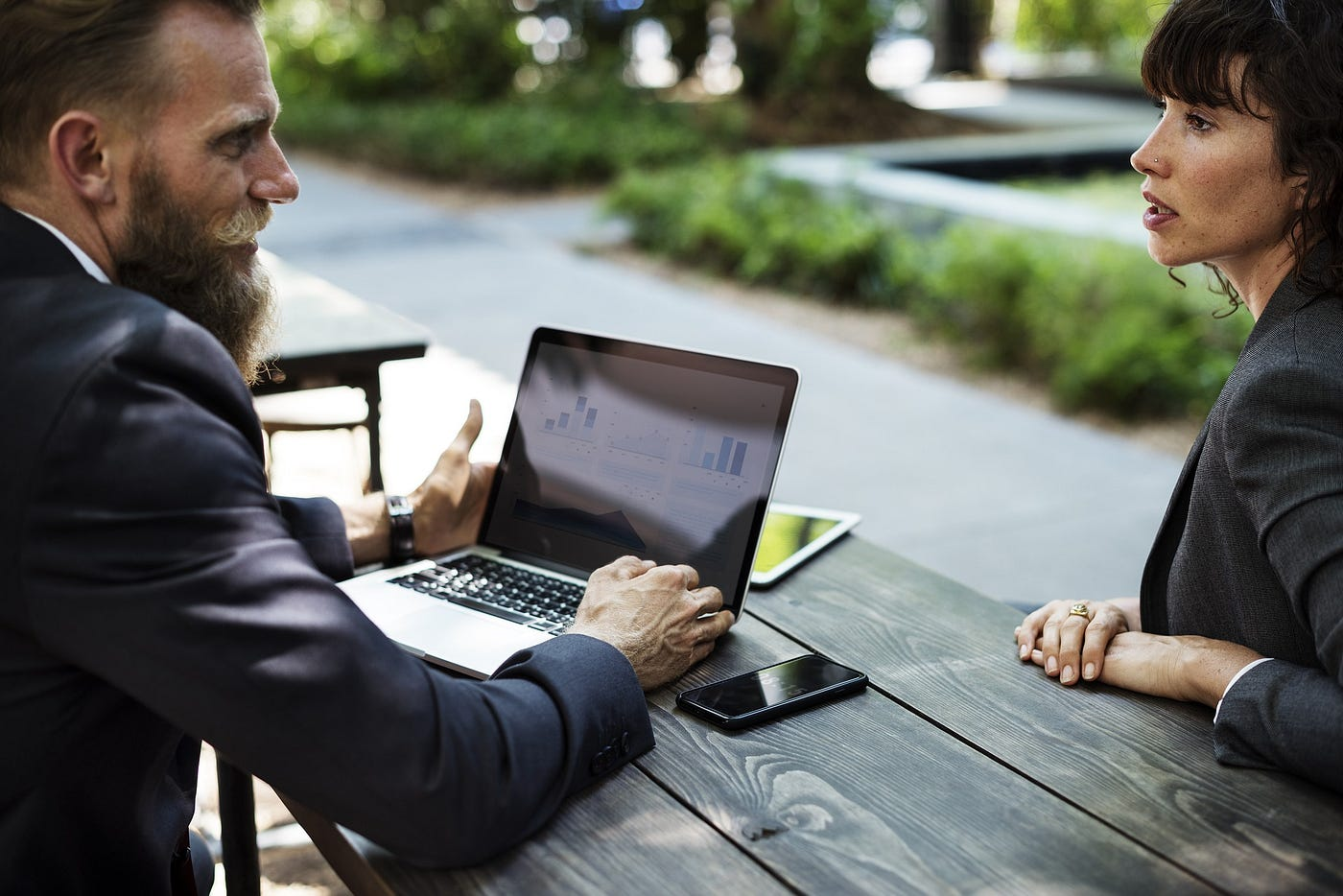 Bridging the Gap: How Data Scientists Collaborate with Product Teams in Modern Orgs