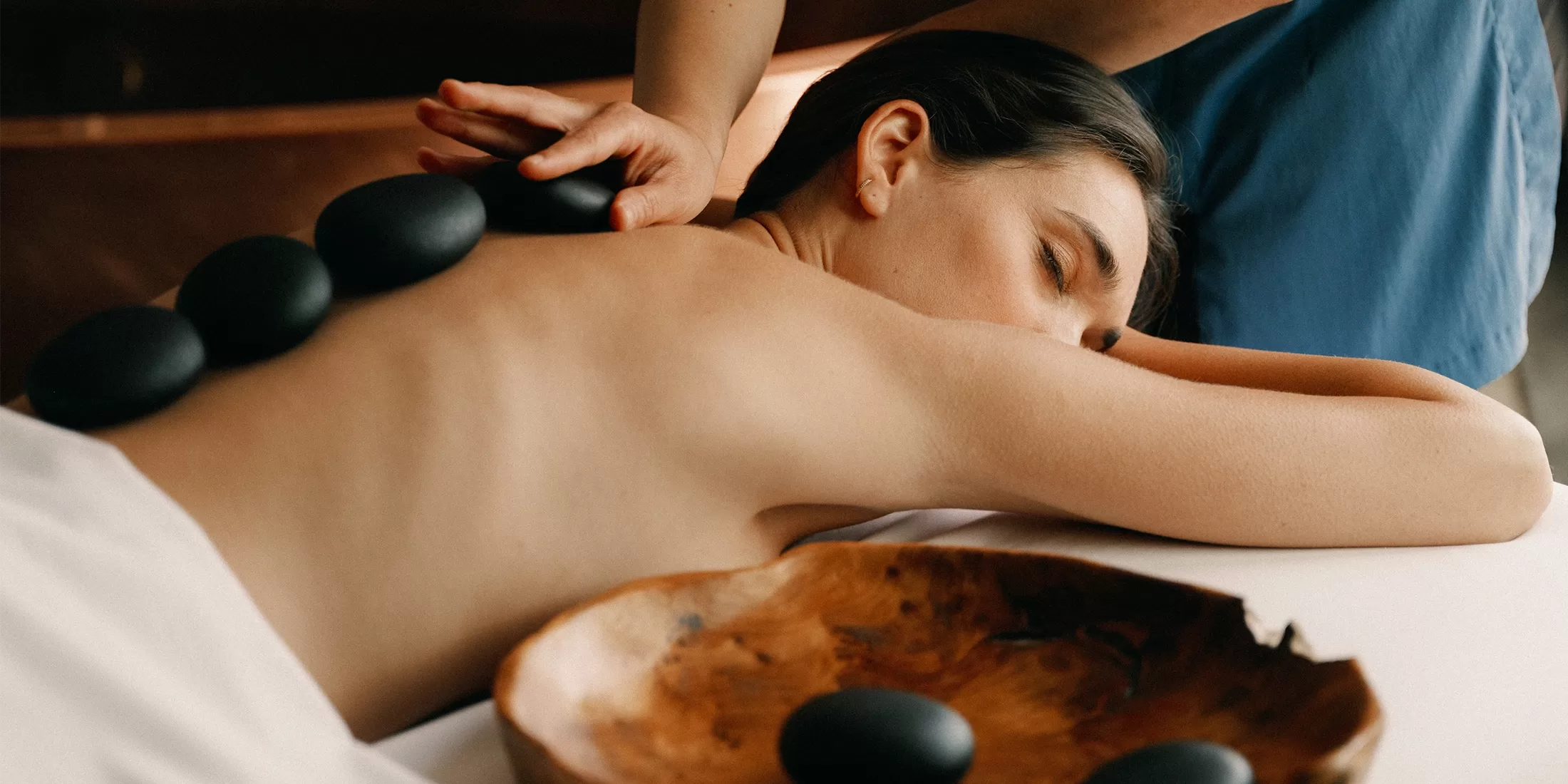 "Uptown Dish: Elevate Your Wellness with Lonely Night Massage and Swedish Therapy"